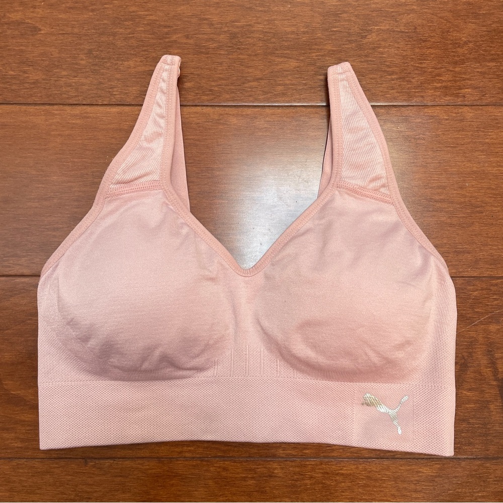 Puma- Padded Pink V Neck Sports Bra Size Small Workout Gym Attire Activewear